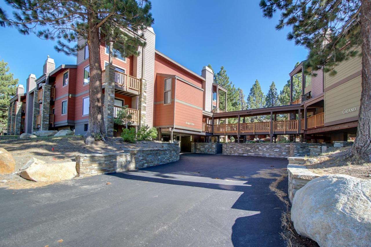 The Summit 5 *